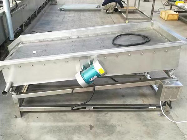 振動(dòng)瀝水流水線